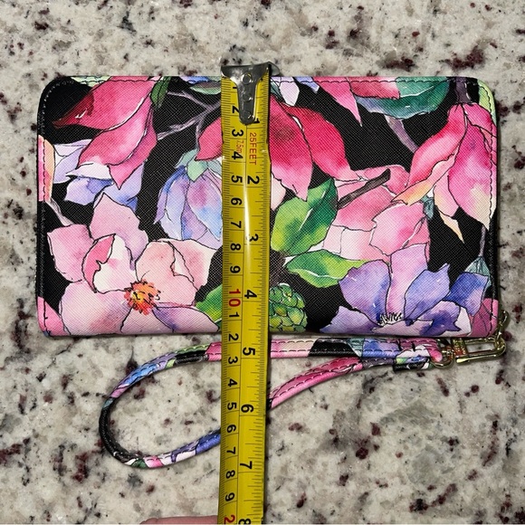 NWOT Steven Madden Pink Floral Print Wristlet Wallet Black Faux Leather Clutch - Picture 8 of 10